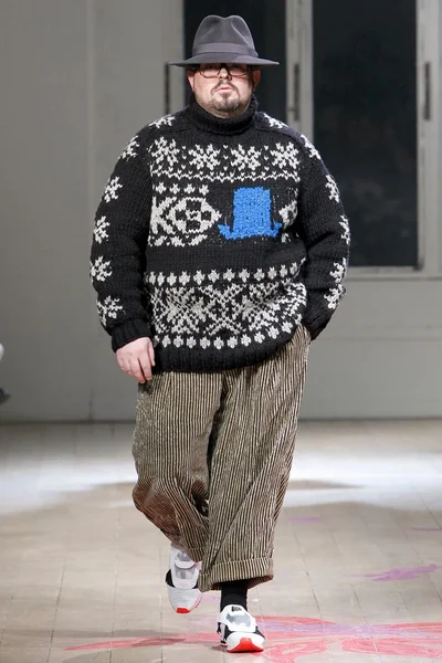 Look 29